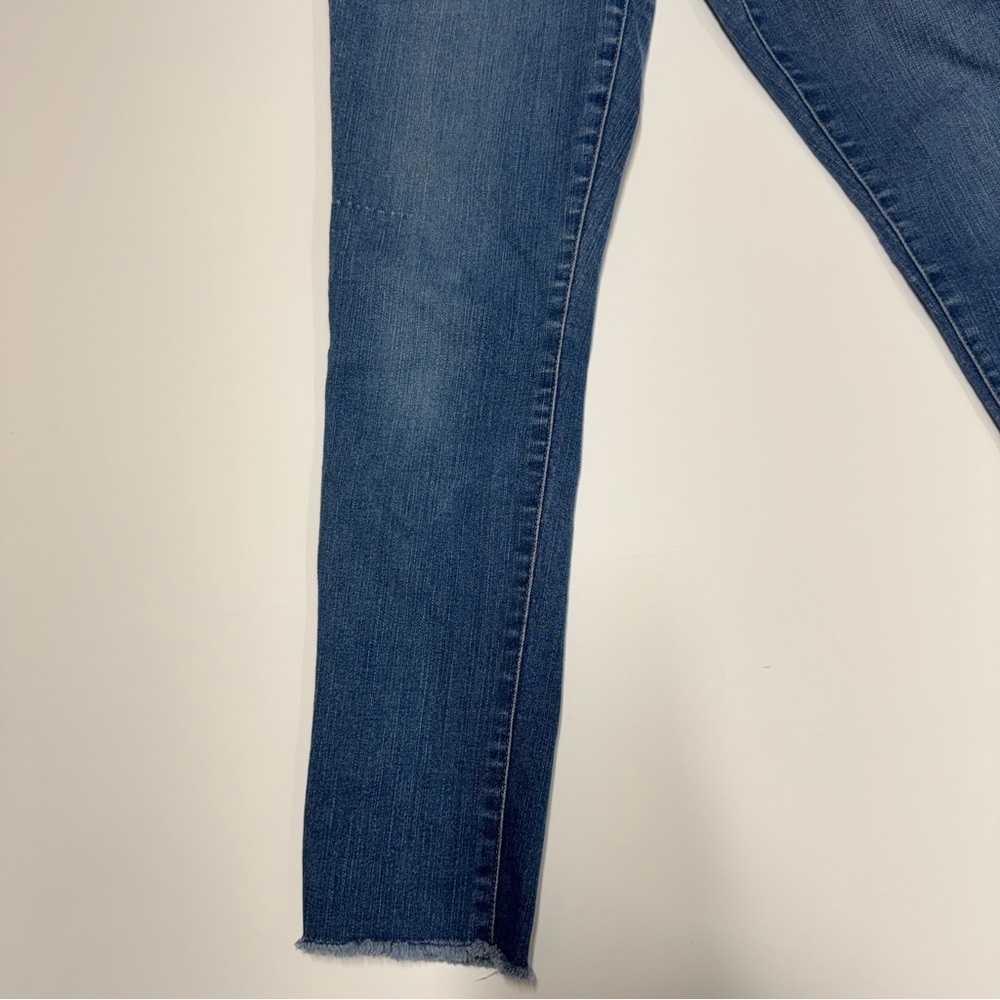 Sofia Vergara Classic Blue Skinny Jeans - Picture 8 of 12